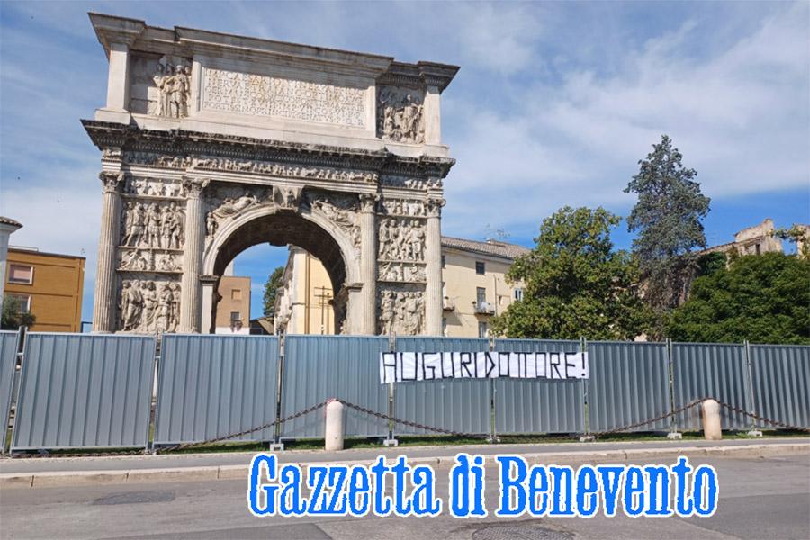 ARCO AUGURI DOTTORE 23.05.26