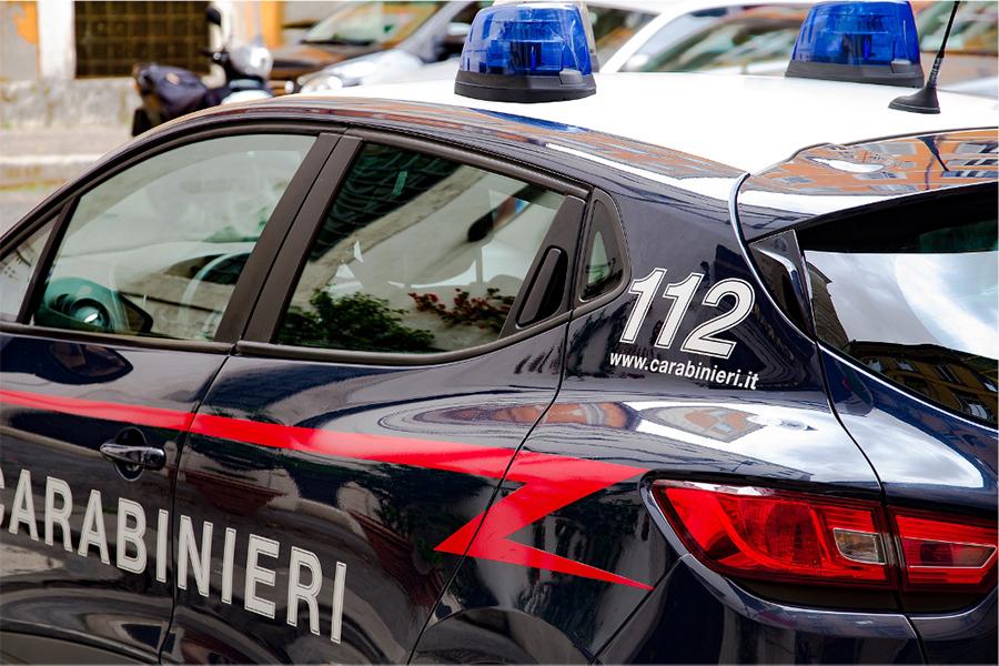 CARABINIERI AUTO GIORNO
