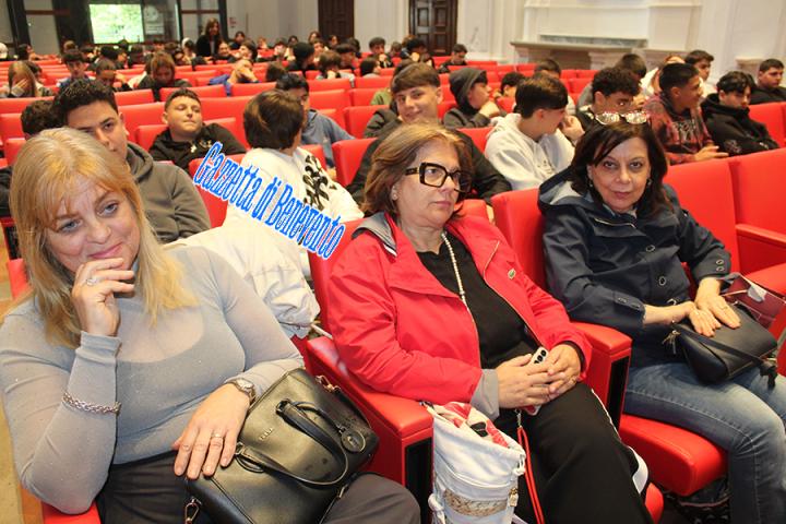 VIOLENZA GENERE 09