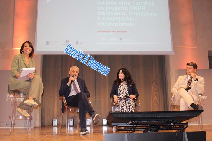 NUNZIA DE GIROLAMO 02