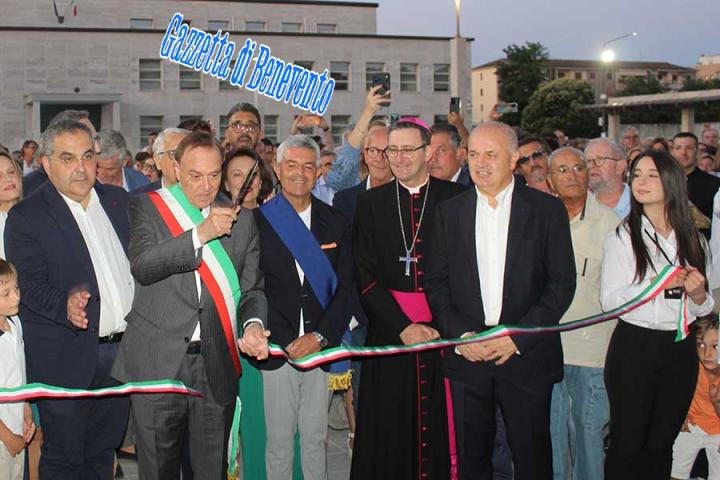 INAUGURAZIONE PIAZZA 02