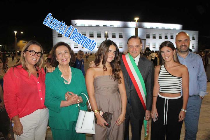 INAUGURAZIONE PIAZZA 12