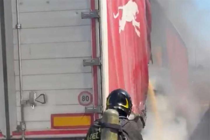 INCENDIO AUTOTRENO 02
