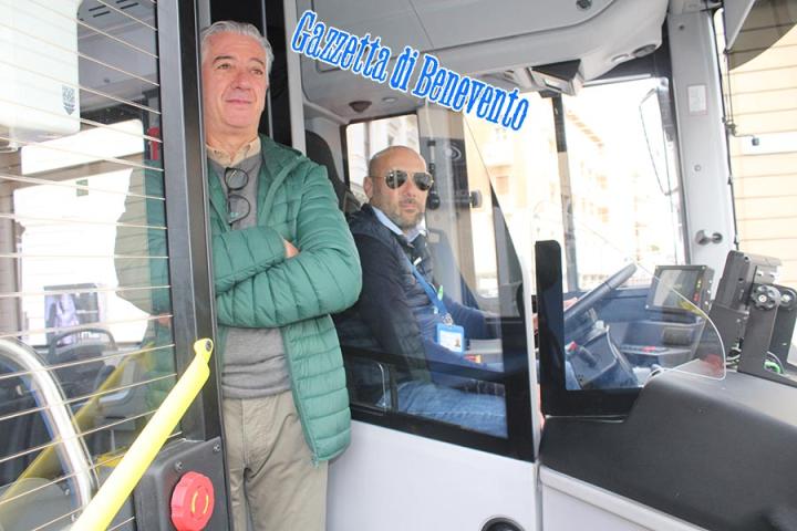 AUTOBUS LUNGO CORSO 12.10.26 03