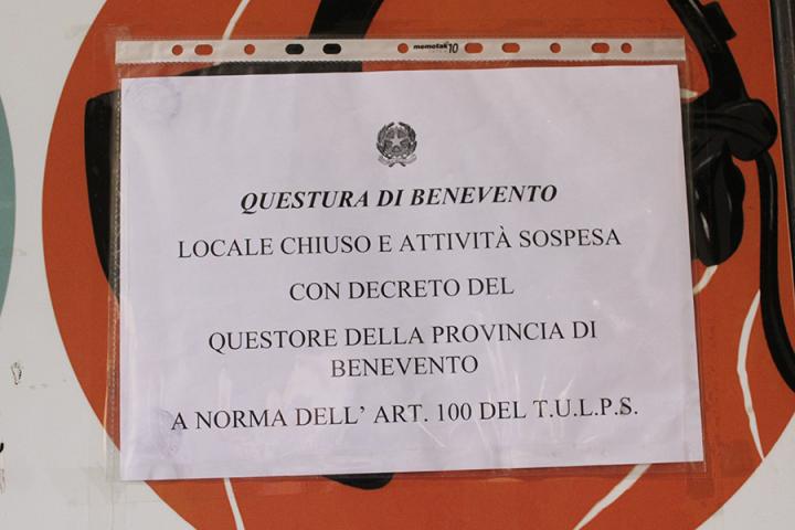 CIRCOLO VIA MUTARELLI CARTELLO CHIUSURA 16.10.26